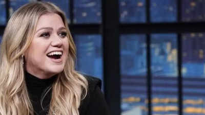 Kelly Clarkson slams negative reviews of 'Avengers: Endgame'