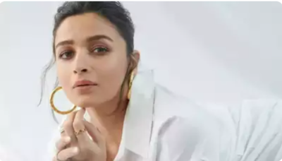 Alia Bhatt posts stunning pics from 'not so long ago'; fans say she is raising the heat in Mumbai