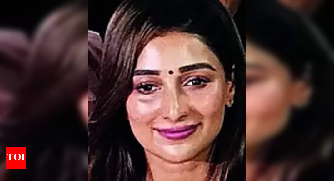 Sayantika: Sayantika to plant 3.8k saplings in Baranagar | Kolkata News ...