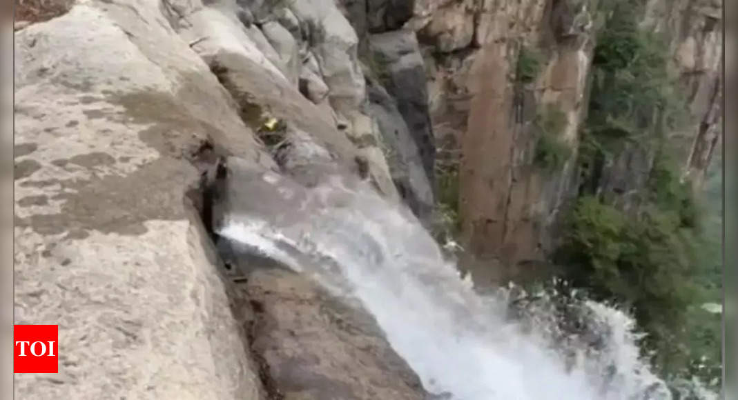 Is China’s highest waterfall fake? Here’s the truth |