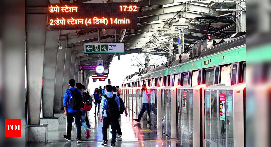 NMRC: NMRC to Hire Workers for Crowd Management at Stations | Noida News - Vimarsana News