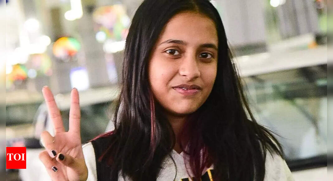 Divya Deshmukh holds half-point lead on top in World Junior chess | Chess News
