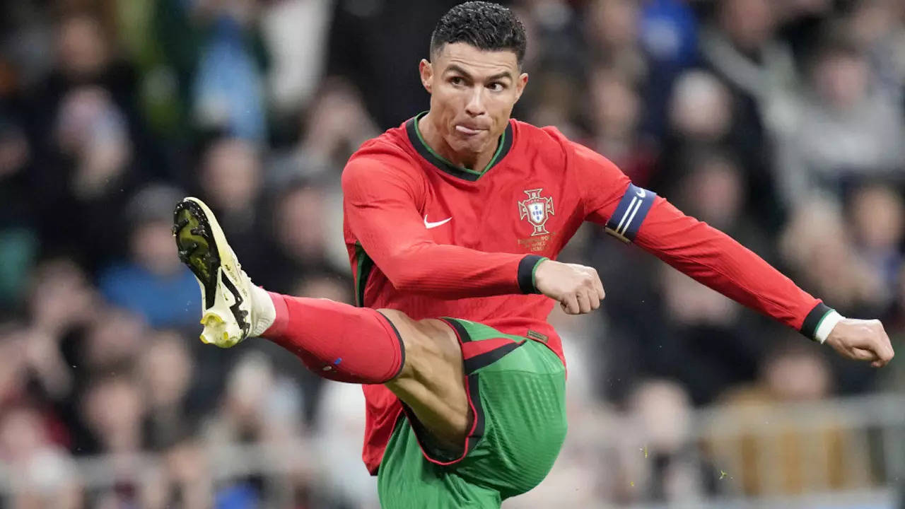 Bilhetes para treino de Cristiano Ronaldo em Portugal à venda por até 800€ |  Notícias de futebol