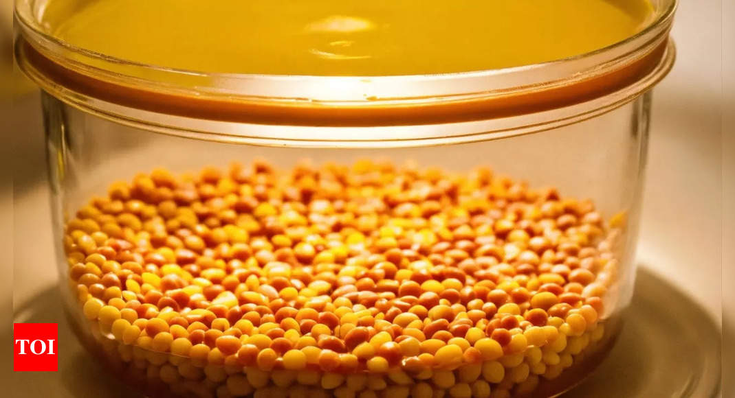 Govt plans to import additional chana from Australia to check prices