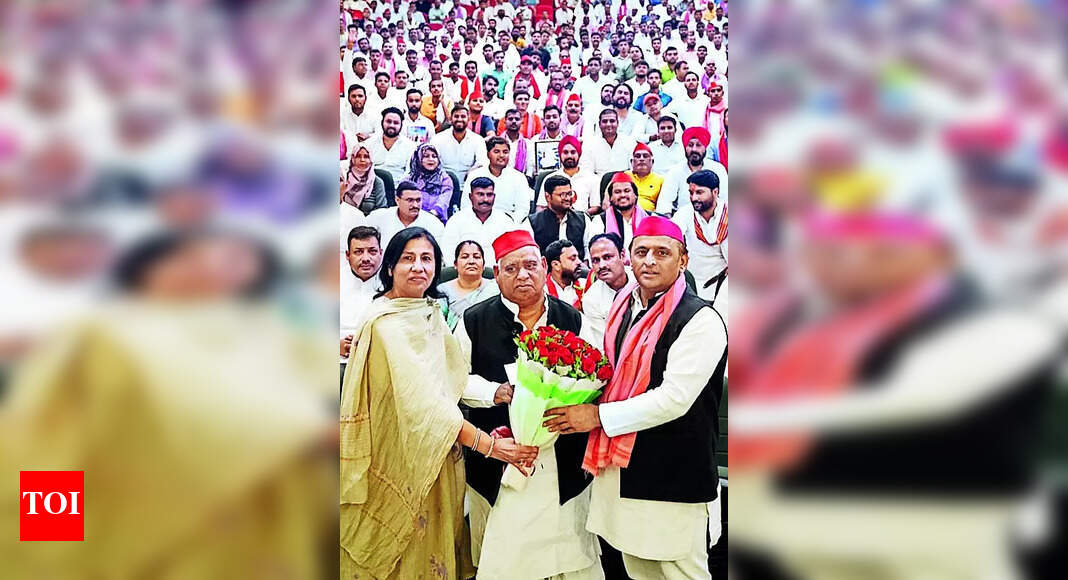 Akhilesh retains Kannauj LS seat, makes entry into national politics | Lucknow News