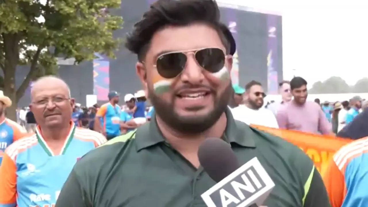 ‘Tractor ke paise India ne vasool karva diye’: Pakistani fan who sold his tractor for 00 for India vs Pakistan supports India against USA. Watch – Times of India