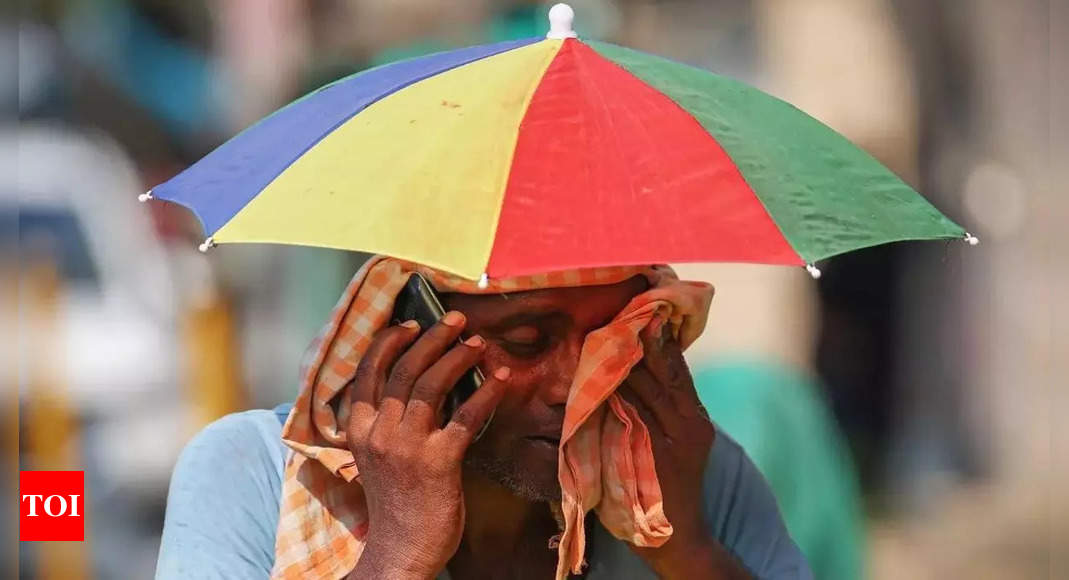 IMD issues heatwave warning for Delhi: 5 things to do to keep your phone cool