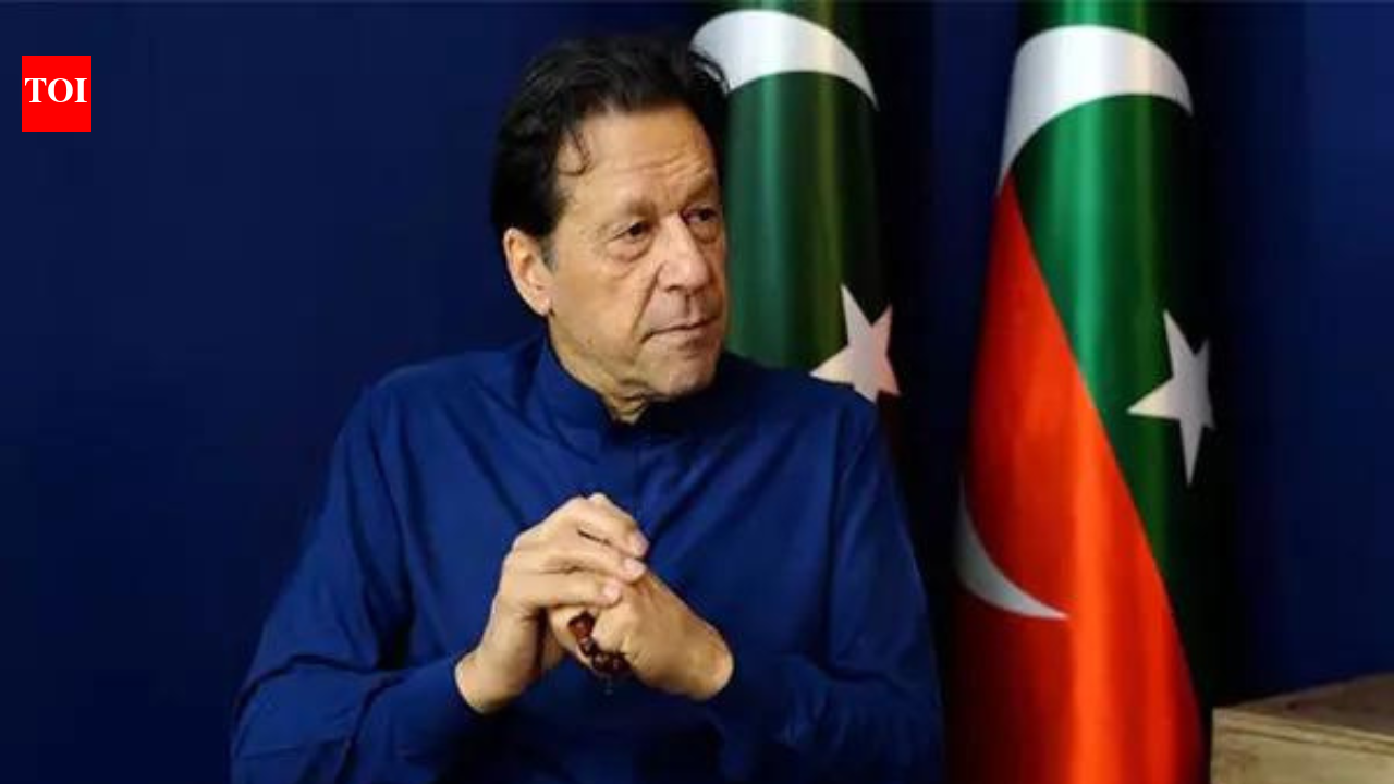 Cipher case: Pakistan government challenges Imran Khan, Qureshi's ...