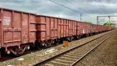 Man, 2 toddlers crushed to death by goods train in Jharkhand