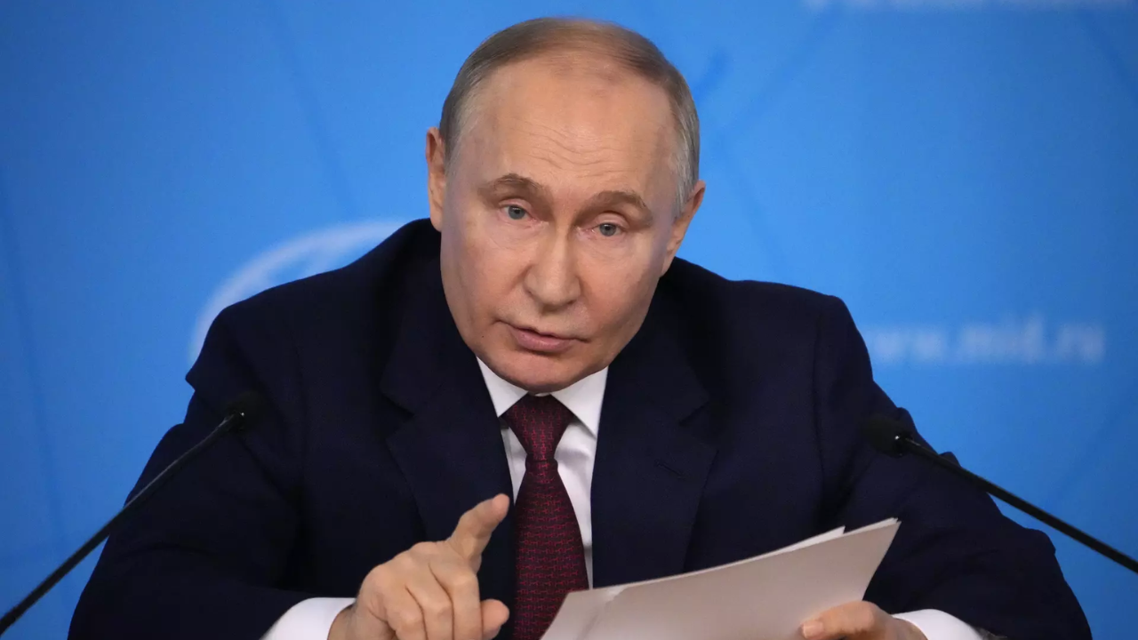 Putin says Russia will cease fire if Ukraine pulls troops from four regions – Times of India