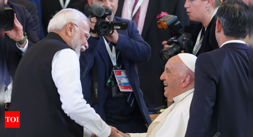 “I admire his commitment to serving people”: PM Modi praises Pope Francis, invites him to visit India |  News from India