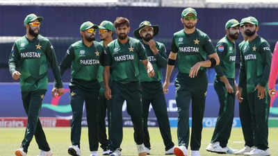 'Fans' prayers are not with them': Mohammad Kaif calls out lack of support for Pakistan team in T20 World Cup campaign