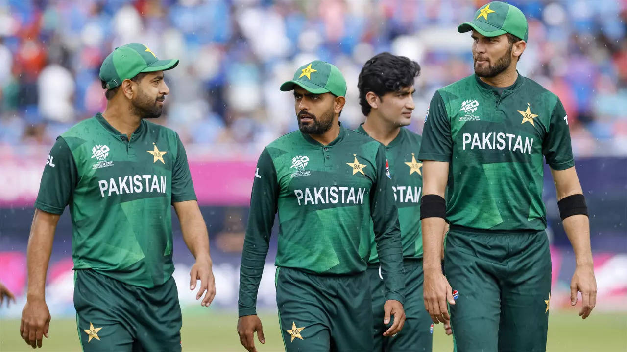 ‘Three groups in the team; Afridi unhappy, Rizwan unhappy, Babar unable to unite players’: Pakistan’s recipe for World Cup disaster – Times of India