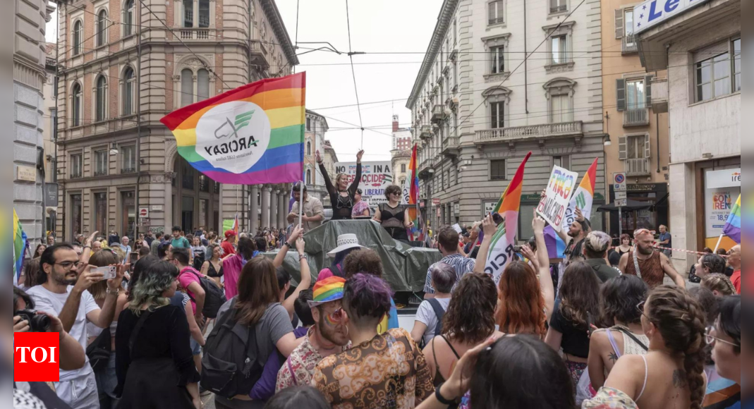 Rome LGBTQ+ Pride parade celebrates 30th anniversary, makes fun of Pope ...