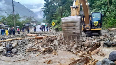 Landslide in Ecuador kills at least six, 30 others missing