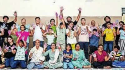 Games, gifts mark Father’s Day festivities in Lucknow