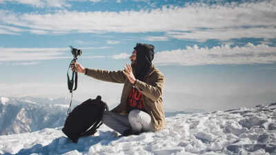 Astrology Reveals: Which zodiac signs dominate the blogging or vlogging world?