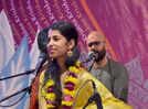 UK: Singer Maithili Thakur performs at London's Bhaktivedanta Temple