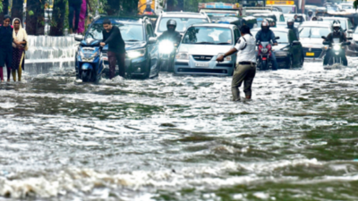 Rain pain continues for Raj Bhavan road in Hyderabad