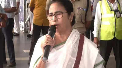 Only beautification, no eye on passenger amenities: Mamata