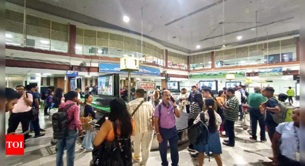 Fares: Air and Bus Fares Soar, People Seek Alternatives | Kolkata News ...