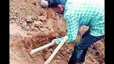 This Karnataka district (Haveri) exhumes bodies to appease rain god