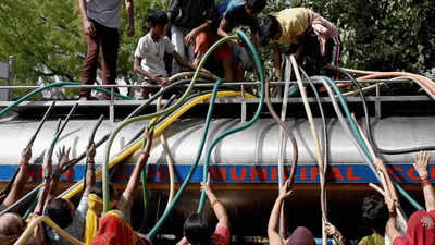 Water Crisis: Water Crisis In Lutyens’ Delhi Affecting Hospitals And 