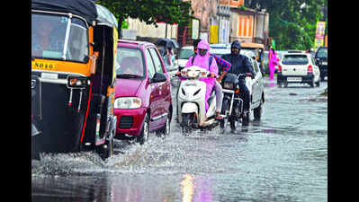 Kolhapur: Toraskarwadi waterfall shut as rain returns to Kolhapur