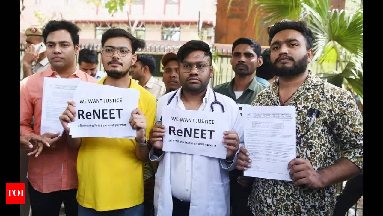 Patna paper leak beneficiary with 609 score has NEET rank of 71,000 |  Patna News - Times of India