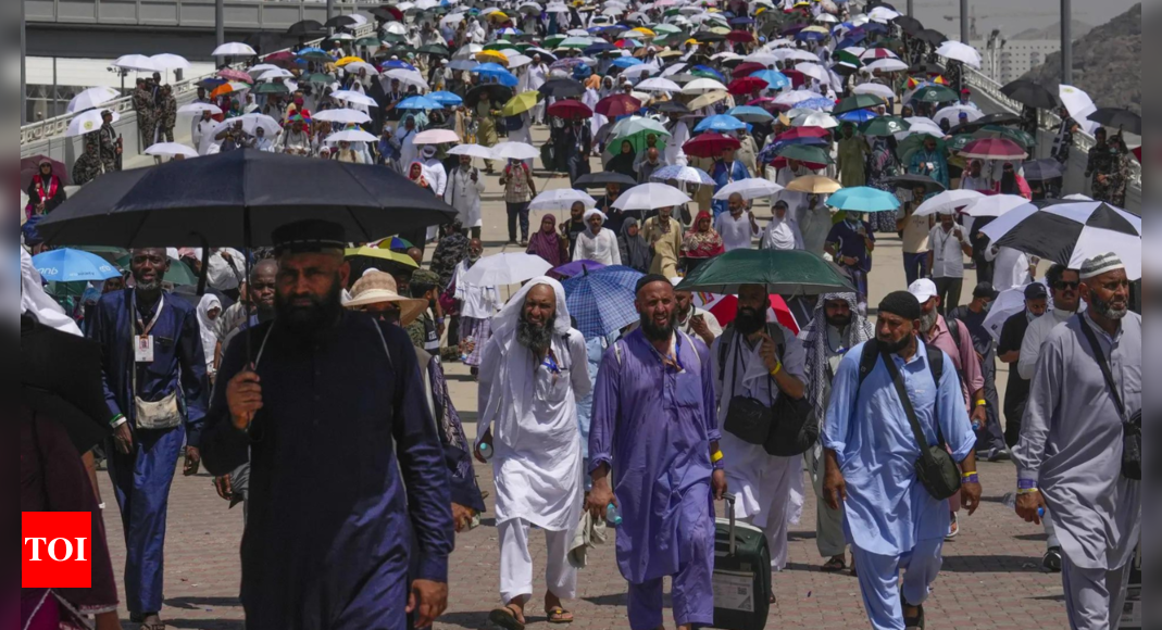 Hajj pilgrimage death toll crosses 1,000 as temperature soars