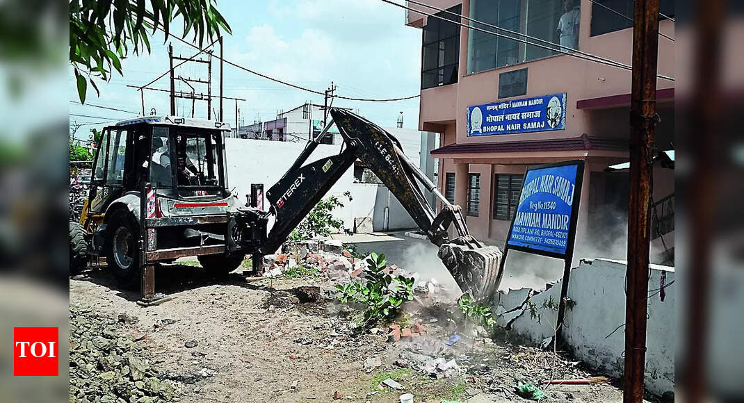 Colonies Ban on registry and transfer of properties in many colonies Bhopal News Times of India