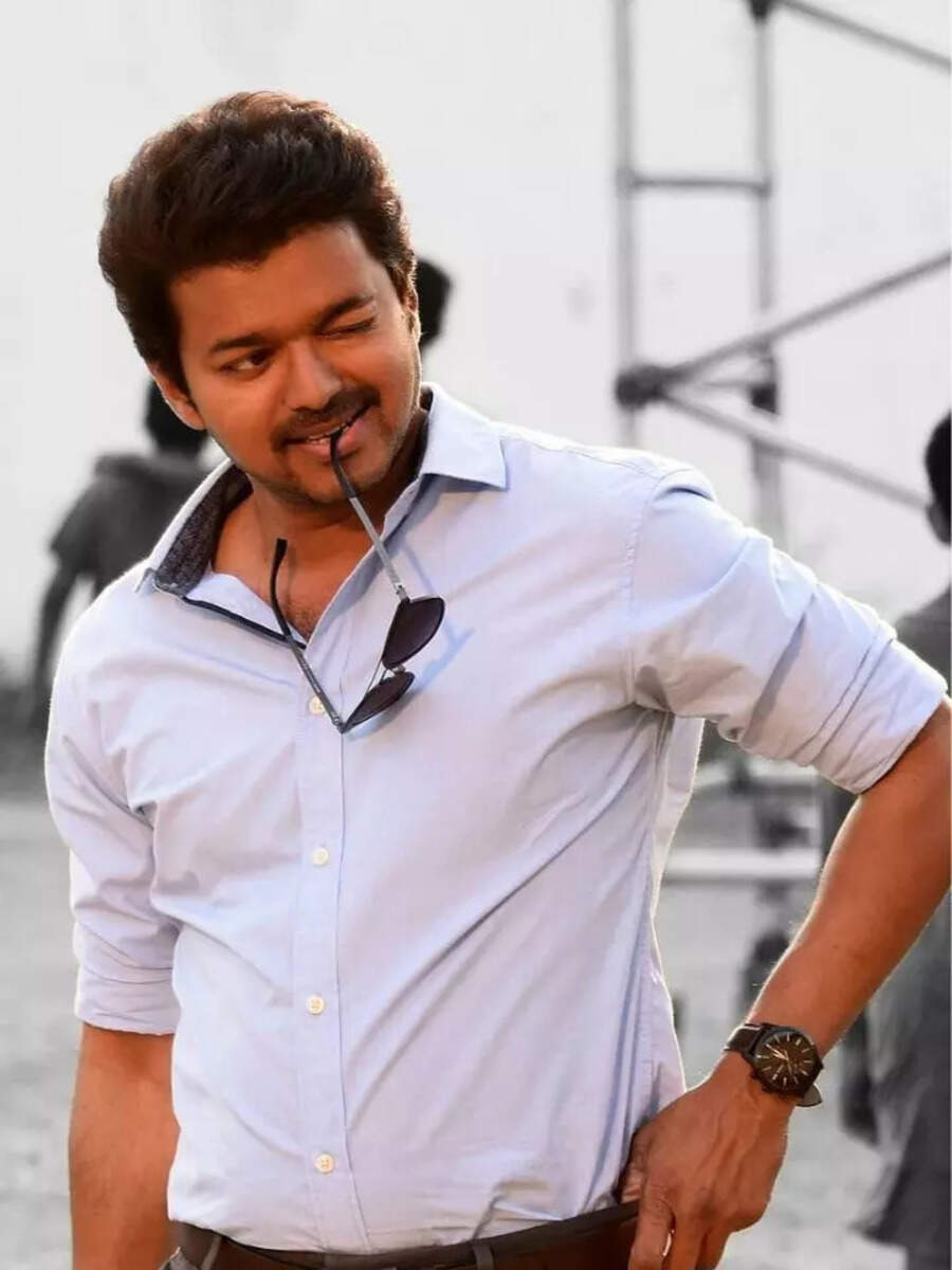  அனல் தெறித்த நடிகர் விஜய்யின் 10 மாஸ் பன்ச் டயலாக்ஸ்! 