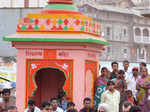 Dev Anand's ashes immersed in Godavari