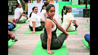 At full stretch: Gurgaon sees netas, officials and citizens sharing space on Yoga Day