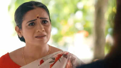 Kudumbavilakku inches to the climax; Sumithra to learn about Pratheesh?