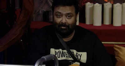 Bigg Boss OTT 3: Deepak Chaurasia gets teary eyed while talking about his leg fracture; says, “I’ve a physical problem and it feels like I’m a burden on people”