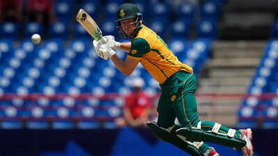 David Miller reprimanded for showing dissent at umpire's decision
