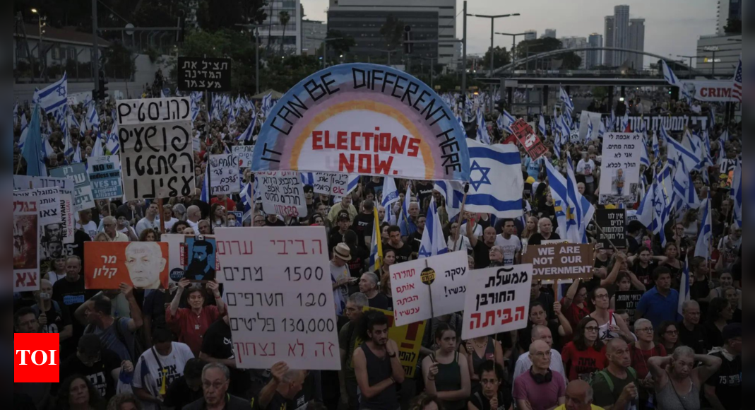Thousands rally in Israel, demanding new elections and return of hostages