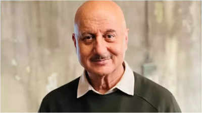 Anupam Kher thanks 'wonderful people of Mumbai Police' for swiftly catching the thieves within 24 hours!
