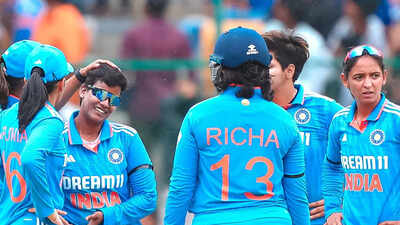 3rd Women's ODI: India restrict South Africa to 215/8 despite ...