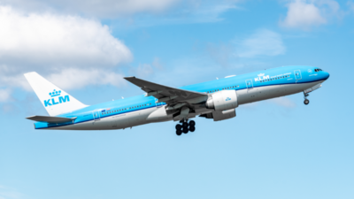 Boeing 777 operated by Dutch airline returns to Amsterdam due to technical problem
