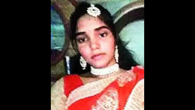 Tragic love story: Teenage girl commits suicide days before wedding