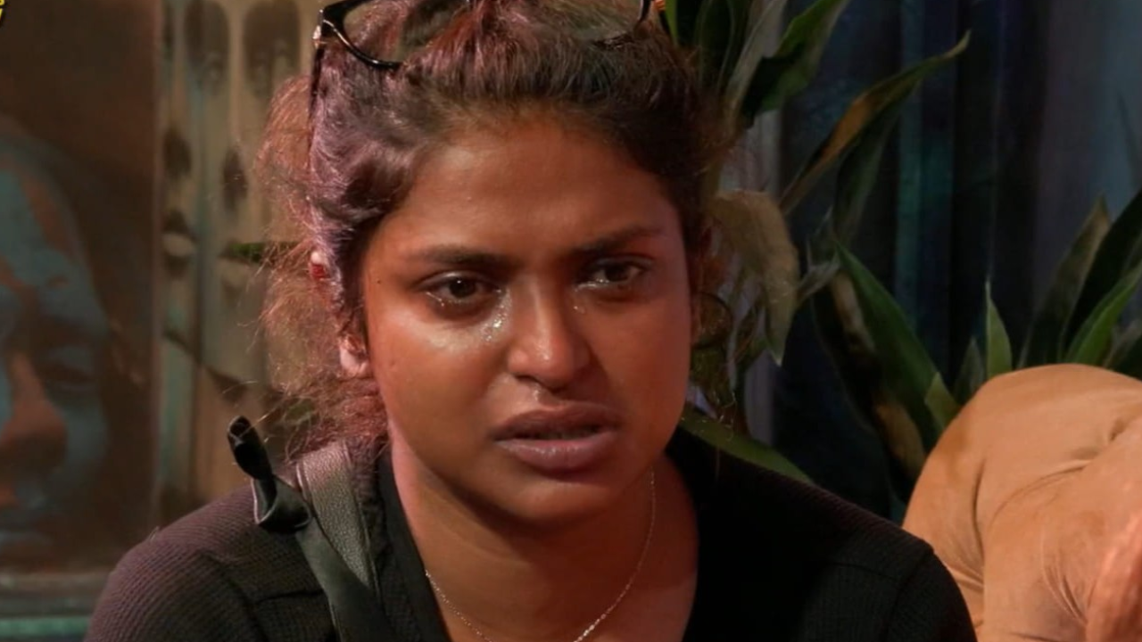 Poulomi Das Breaks Down in Tears