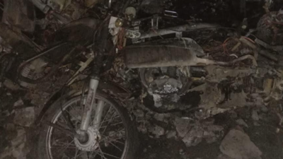 Woman dies of suffocation after eight motorcycles catch fire in Salem building