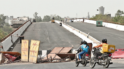 PWD completes 90% of Delhi's Anand Vihar flyover, targets to open it next month