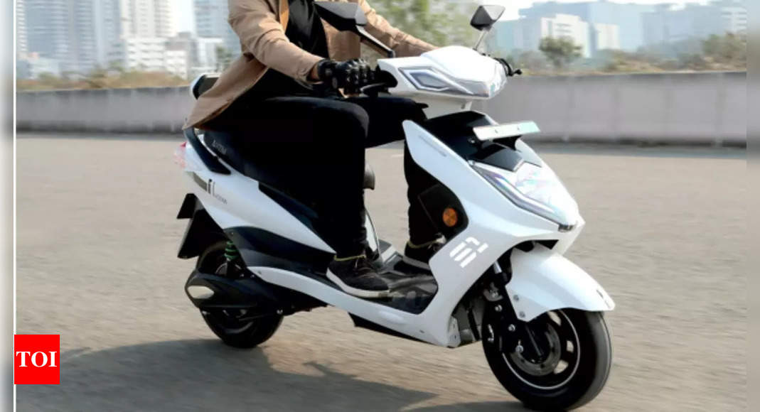 iVoomi S1 Lite electric scooter with up to 75 km range launched at Rs 54,999: Details