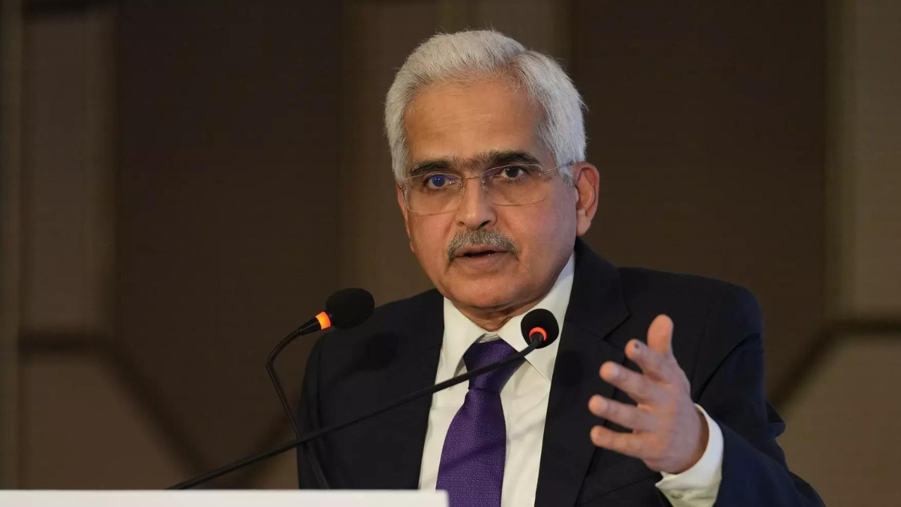 On track for 8% growth, RBI will focus on inflation: RBI Governor Das