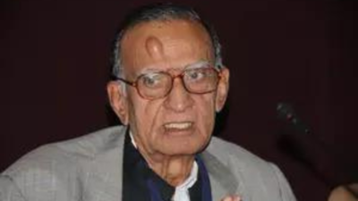 Veteran diplomat, ex-foreign secy Muchkund Dubey dies