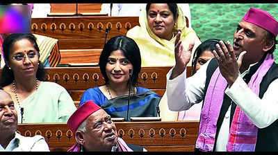 Be impartial, don’t stifle India’s voice: Rahul, oppn netas to Birla