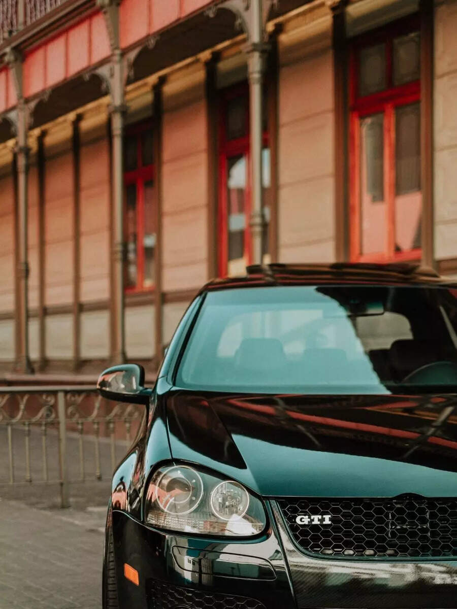  காரில் இந்த பட்டன் எதற்கு இருக்கு தெரியுமா? 